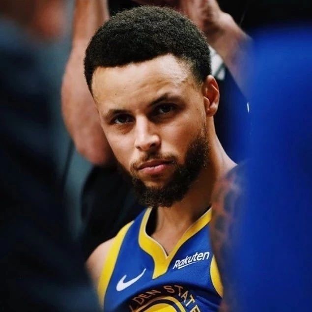 阿森纳3-1拜仁，廷贝尔、马杜埃凯、马丁内利破门，诺伊尔送礼（阿森纳3比1力克拜仁：廷贝尔、马杜埃凯、马丁内利建功，诺伊尔失误送礼）