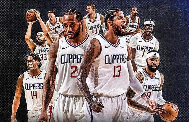 中场核心破门后致敬球迷，感人一幕（中场大将建功后向球迷致意，暖心一刻）